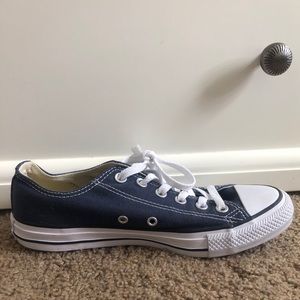 Like New Navy Converse
